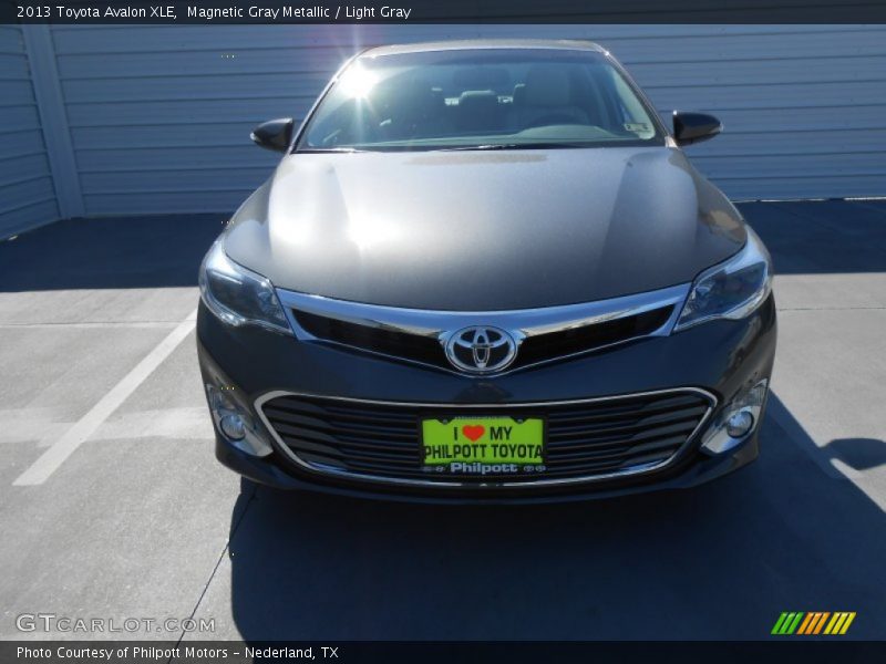 Magnetic Gray Metallic / Light Gray 2013 Toyota Avalon XLE