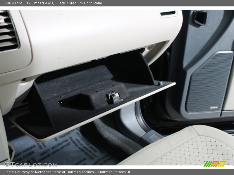 Black / Medium Light Stone 2009 Ford Flex Limited AWD