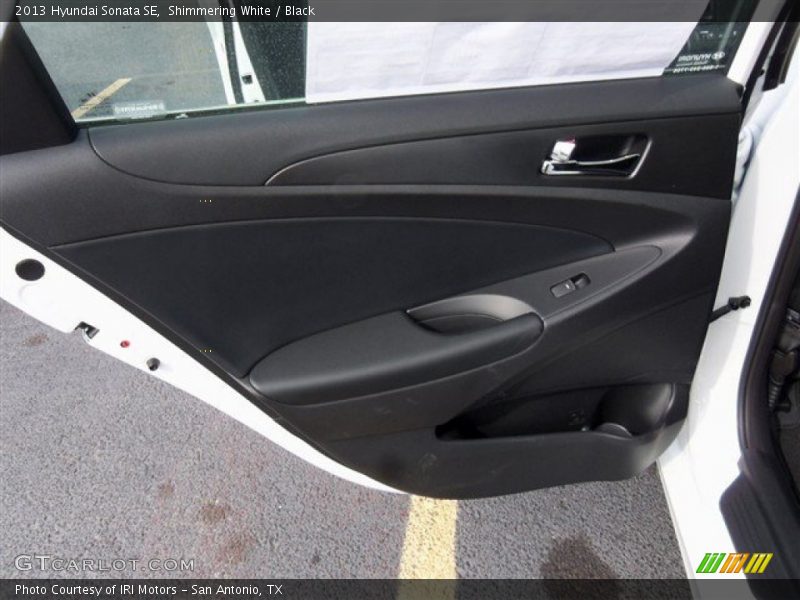 Shimmering White / Black 2013 Hyundai Sonata SE