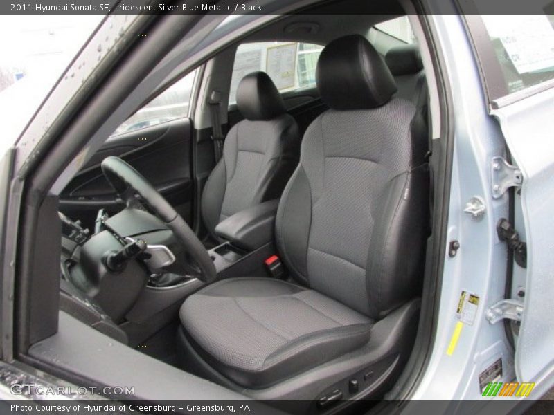 Front Seat of 2011 Sonata SE