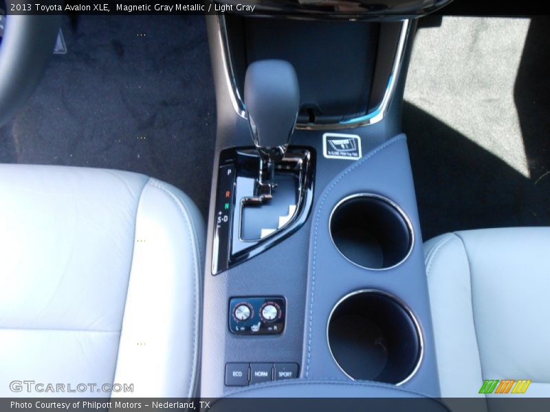 Magnetic Gray Metallic / Light Gray 2013 Toyota Avalon XLE