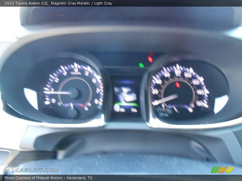 Magnetic Gray Metallic / Light Gray 2013 Toyota Avalon XLE