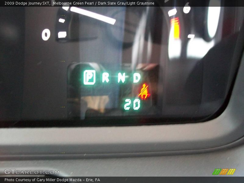 Melbourne Green Pearl / Dark Slate Gray/Light Graystone 2009 Dodge Journey SXT