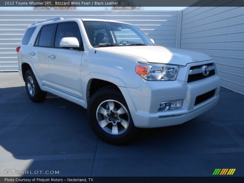 Blizzard White Pearl / Black Leather 2013 Toyota 4Runner SR5