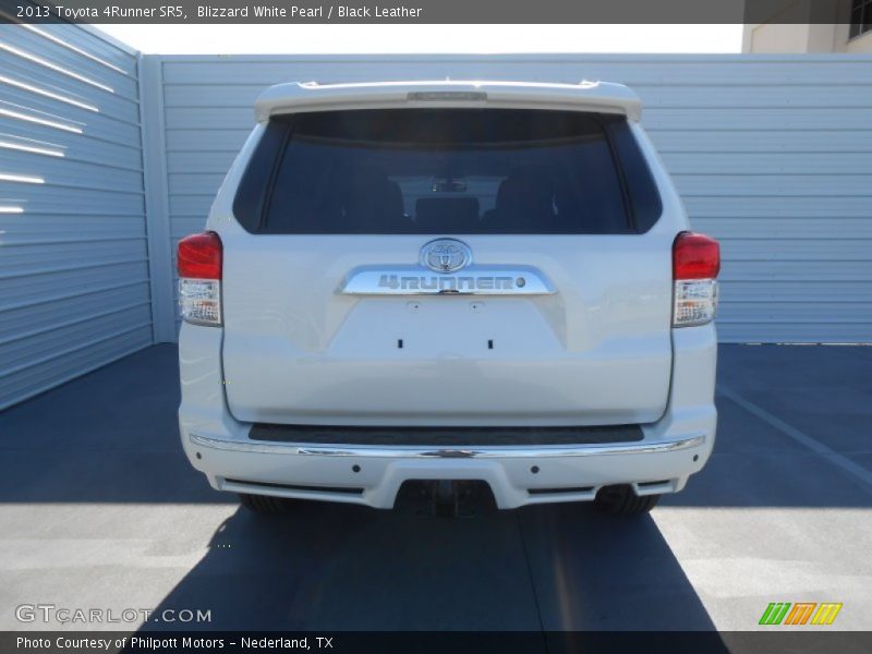 Blizzard White Pearl / Black Leather 2013 Toyota 4Runner SR5
