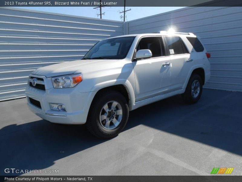 Blizzard White Pearl / Black Leather 2013 Toyota 4Runner SR5