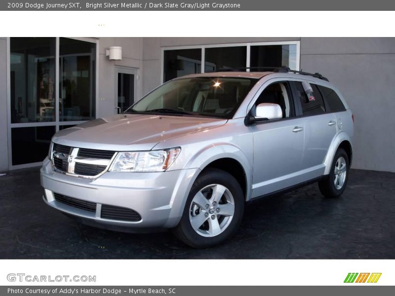 Bright Silver Metallic / Dark Slate Gray/Light Graystone 2009 Dodge Journey SXT