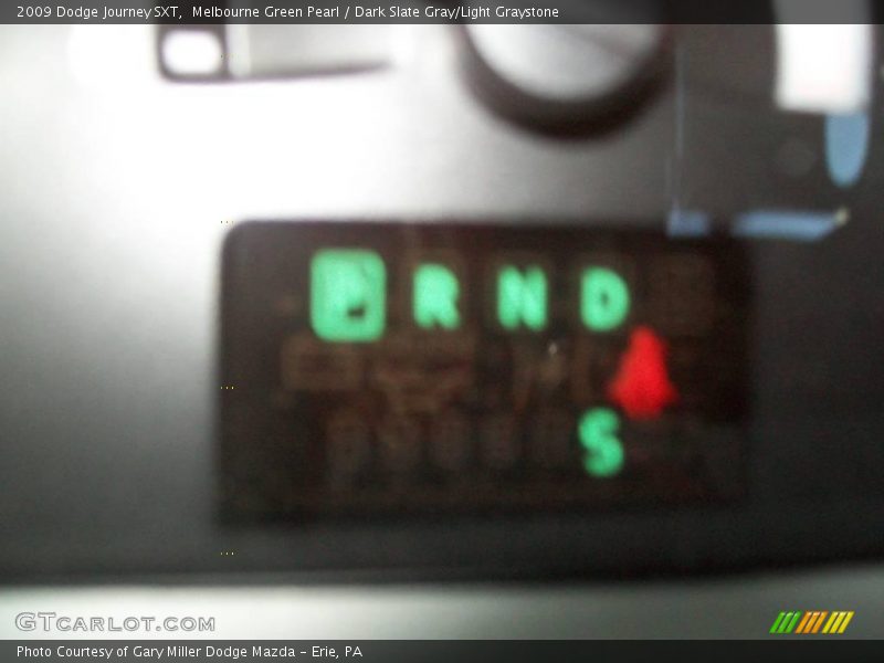 Melbourne Green Pearl / Dark Slate Gray/Light Graystone 2009 Dodge Journey SXT