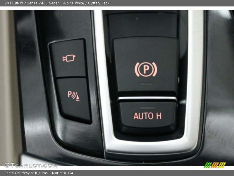 Alpine White / Oyster/Black 2011 BMW 7 Series 740Li Sedan