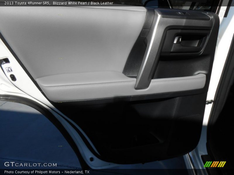 Blizzard White Pearl / Black Leather 2013 Toyota 4Runner SR5