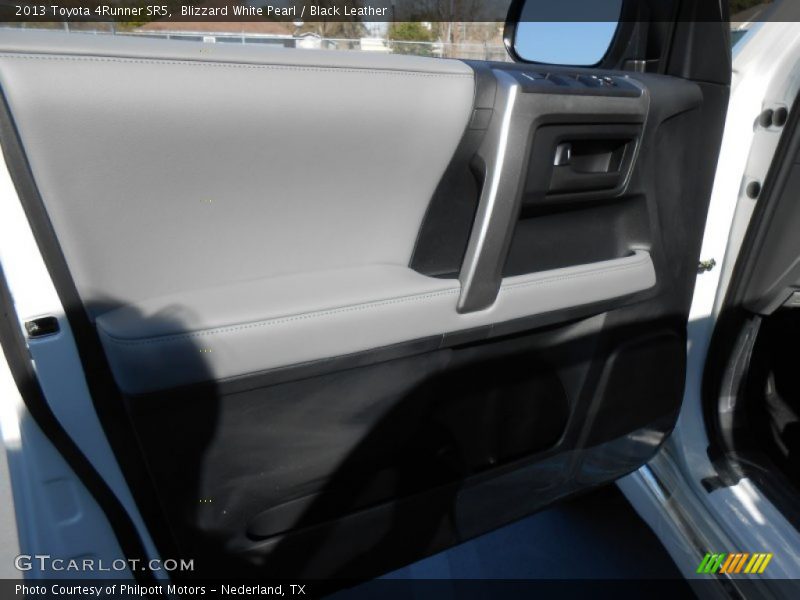 Blizzard White Pearl / Black Leather 2013 Toyota 4Runner SR5