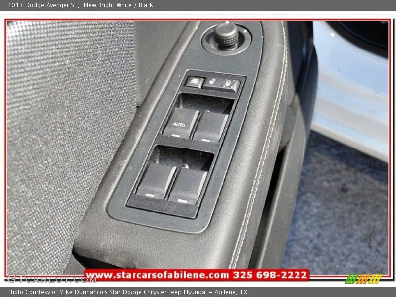 New Bright White / Black 2013 Dodge Avenger SE