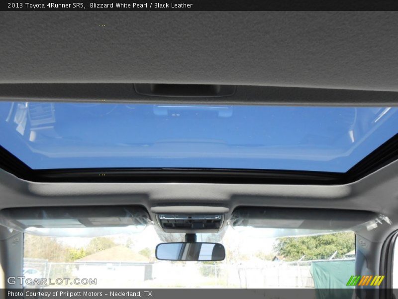 Blizzard White Pearl / Black Leather 2013 Toyota 4Runner SR5