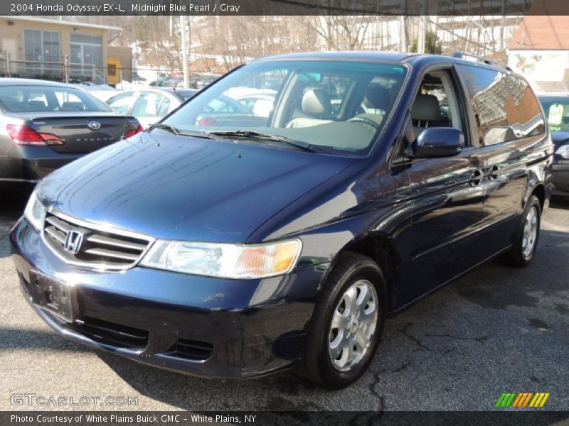 Front 3/4 View of 2004 Odyssey EX-L