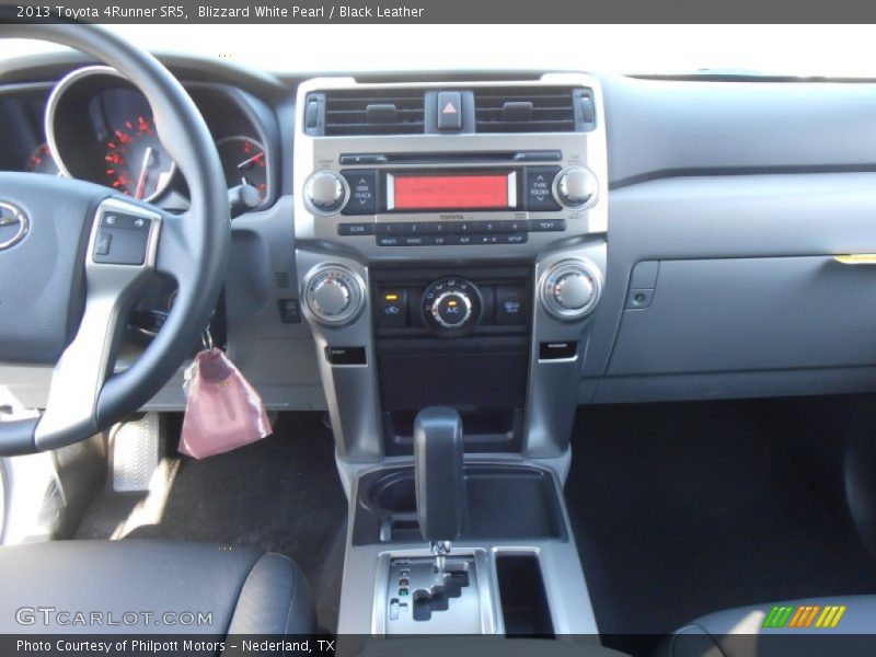 Blizzard White Pearl / Black Leather 2013 Toyota 4Runner SR5