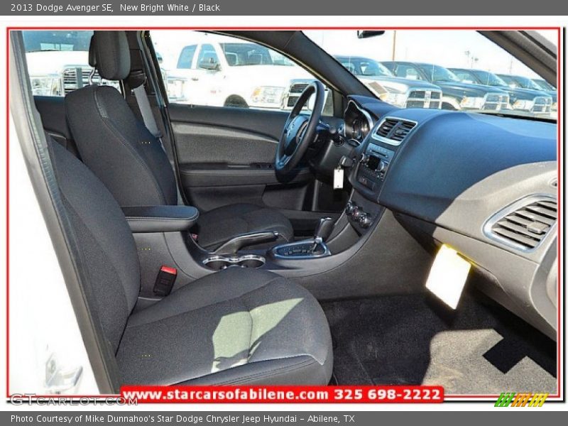 New Bright White / Black 2013 Dodge Avenger SE