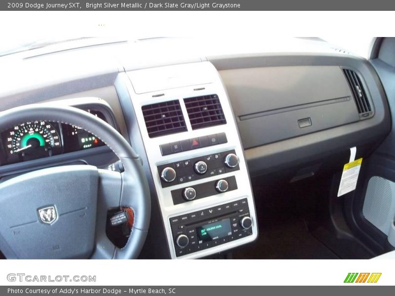 Bright Silver Metallic / Dark Slate Gray/Light Graystone 2009 Dodge Journey SXT