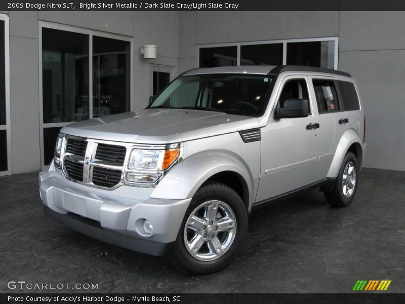 Bright Silver Metallic / Dark Slate Gray/Light Slate Gray 2009 Dodge Nitro SLT