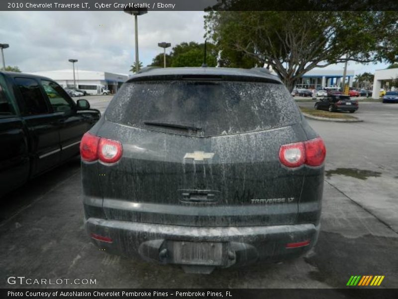 Cyber Gray Metallic / Ebony 2010 Chevrolet Traverse LT