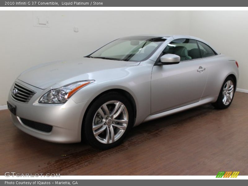 Front 3/4 View of 2010 G 37 Convertible