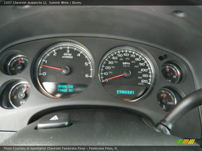 Summit White / Ebony 2007 Chevrolet Avalanche LS