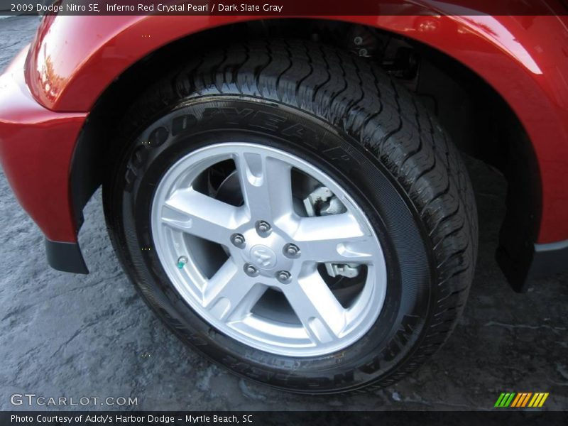 Inferno Red Crystal Pearl / Dark Slate Gray 2009 Dodge Nitro SE