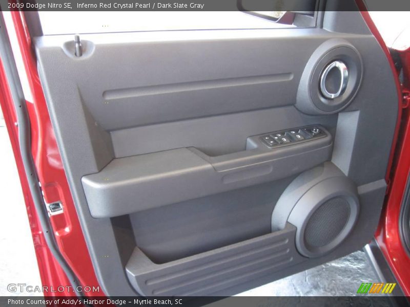 Inferno Red Crystal Pearl / Dark Slate Gray 2009 Dodge Nitro SE