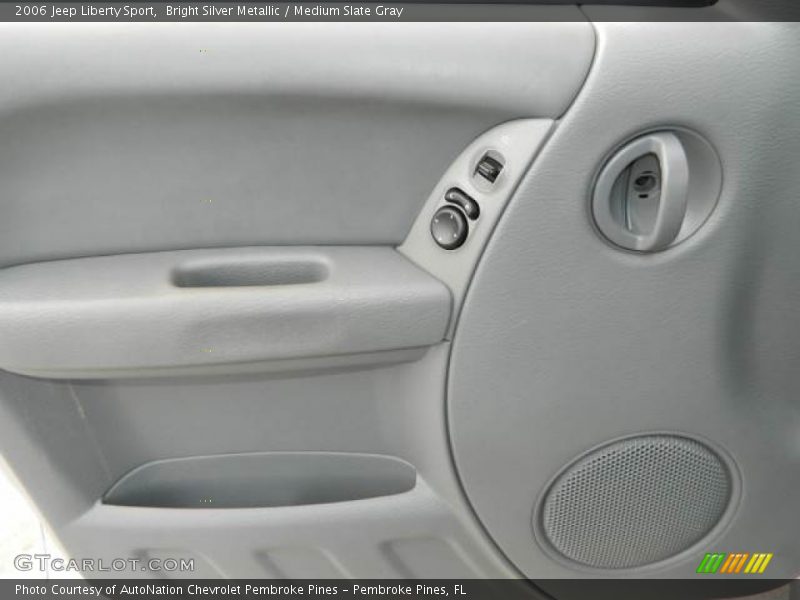 Bright Silver Metallic / Medium Slate Gray 2006 Jeep Liberty Sport