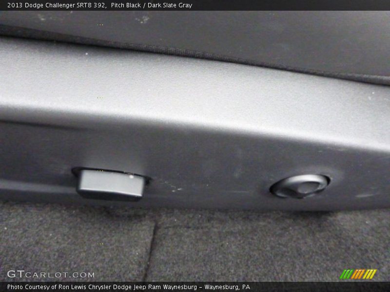 Pitch Black / Dark Slate Gray 2013 Dodge Challenger SRT8 392