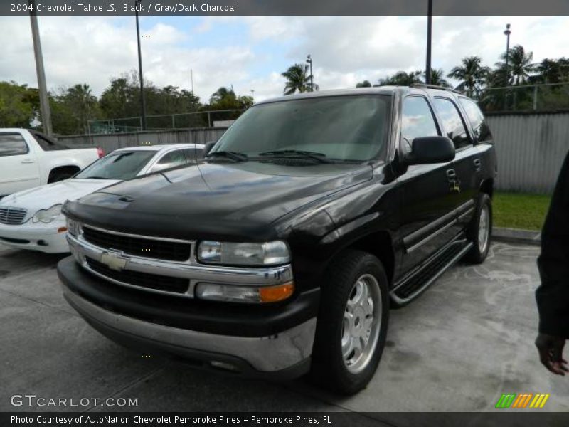 Black / Gray/Dark Charcoal 2004 Chevrolet Tahoe LS