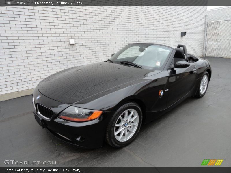 Front 3/4 View of 2003 Z4 2.5i Roadster