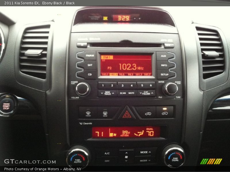Controls of 2011 Sorento EX