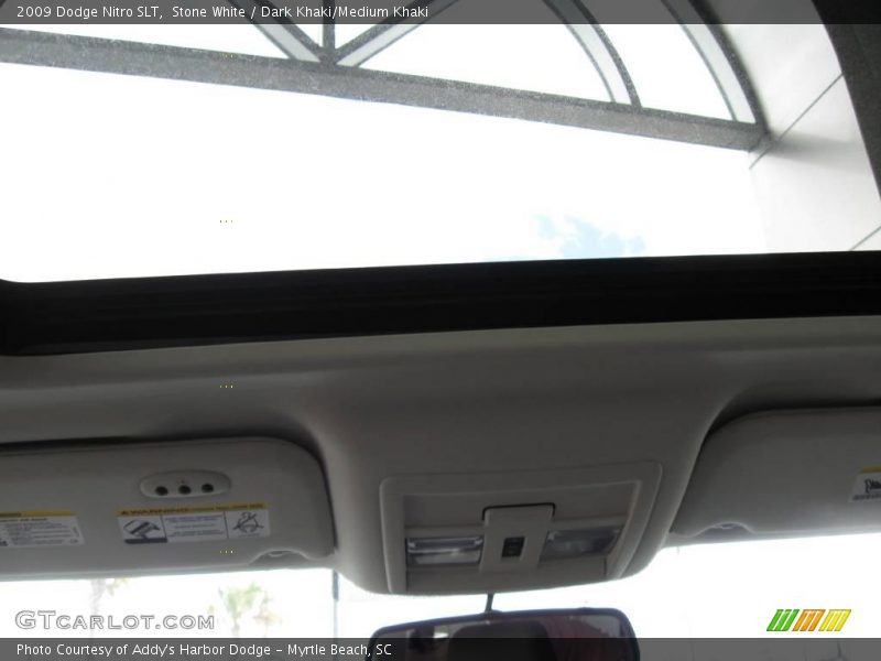 Stone White / Dark Khaki/Medium Khaki 2009 Dodge Nitro SLT