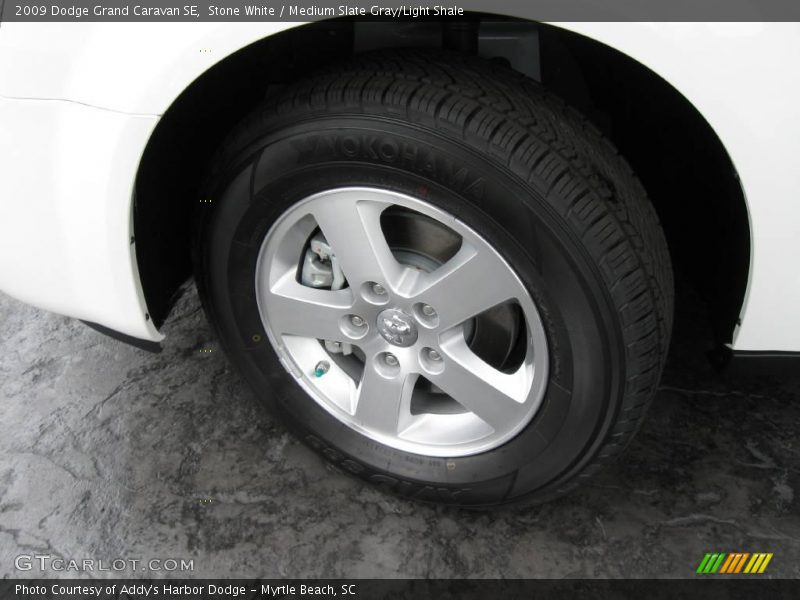 Stone White / Medium Slate Gray/Light Shale 2009 Dodge Grand Caravan SE