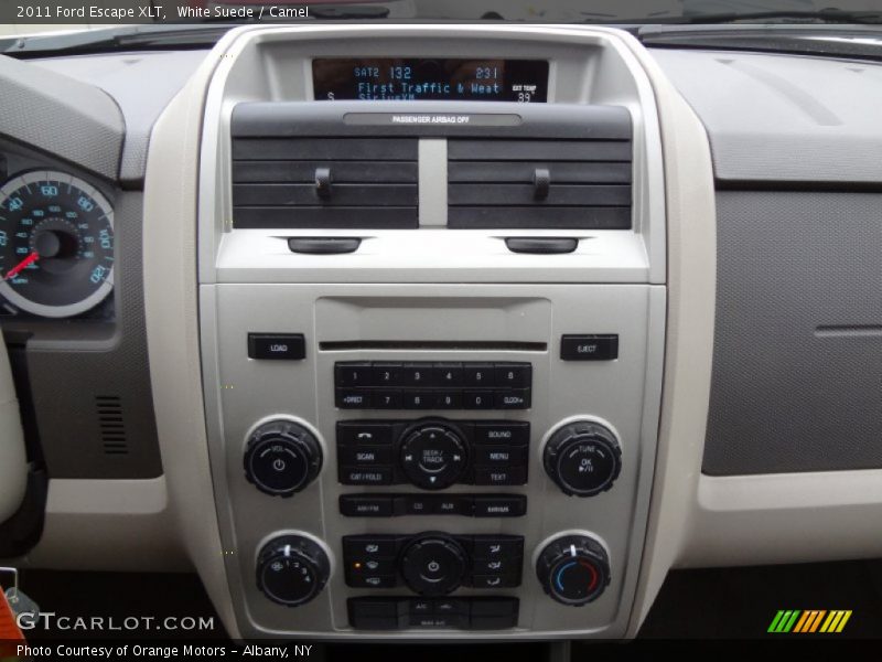 Controls of 2011 Escape XLT