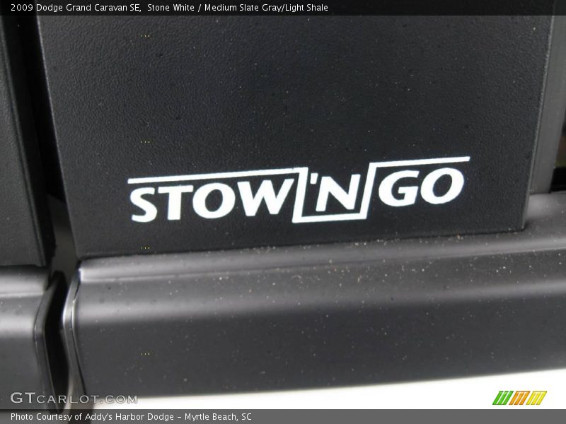 Stone White / Medium Slate Gray/Light Shale 2009 Dodge Grand Caravan SE