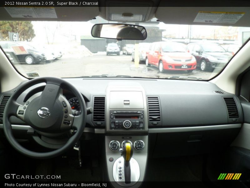 Super Black / Charcoal 2012 Nissan Sentra 2.0 SR