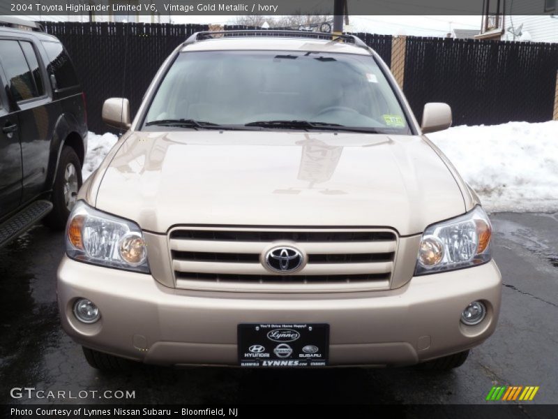 Vintage Gold Metallic / Ivory 2004 Toyota Highlander Limited V6