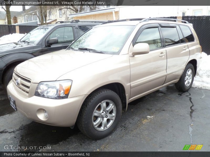 Vintage Gold Metallic / Ivory 2004 Toyota Highlander Limited V6