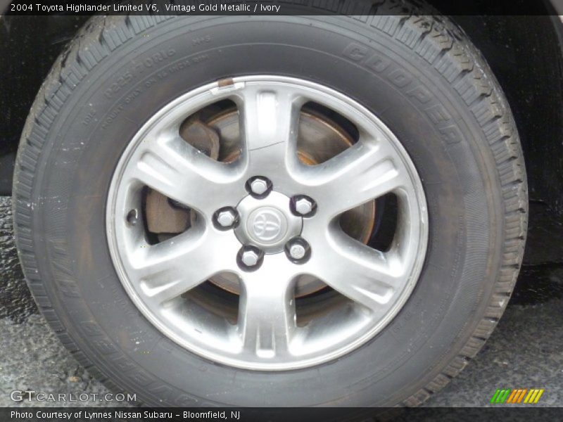 Vintage Gold Metallic / Ivory 2004 Toyota Highlander Limited V6