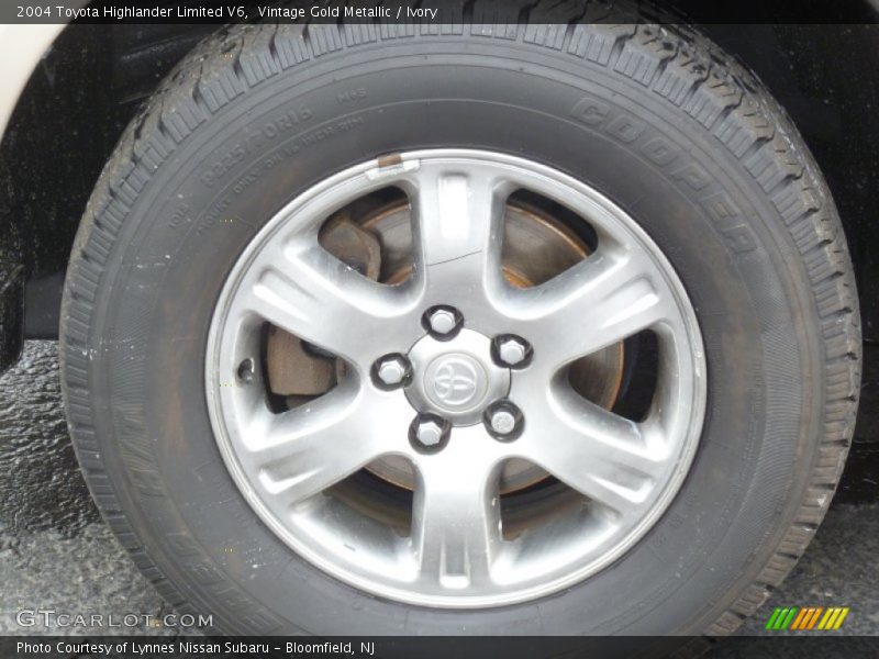 Vintage Gold Metallic / Ivory 2004 Toyota Highlander Limited V6