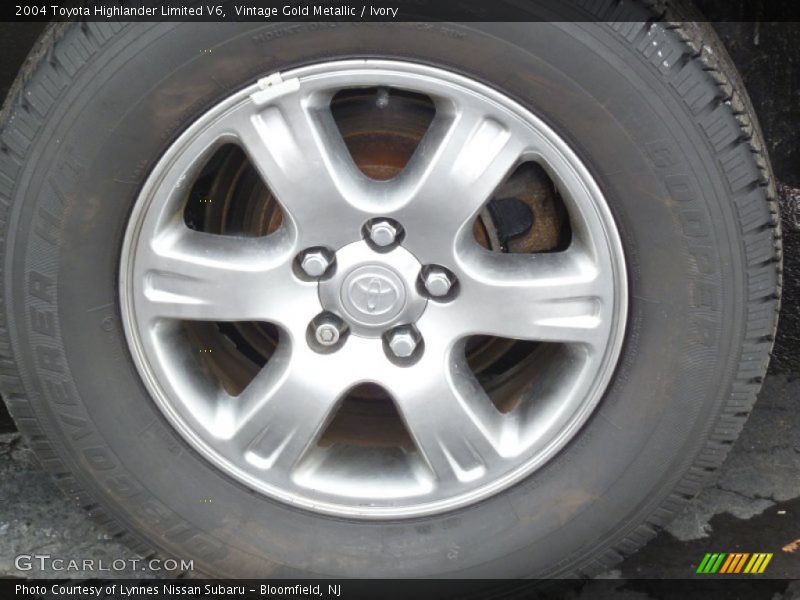 Vintage Gold Metallic / Ivory 2004 Toyota Highlander Limited V6