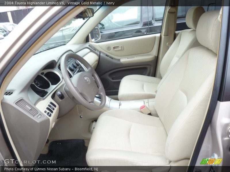 Vintage Gold Metallic / Ivory 2004 Toyota Highlander Limited V6