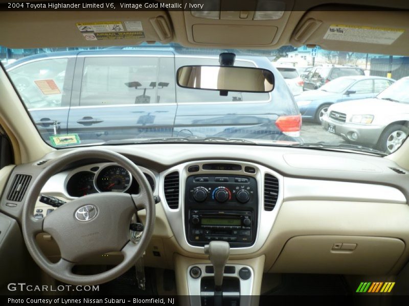 Vintage Gold Metallic / Ivory 2004 Toyota Highlander Limited V6