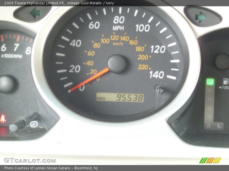 Vintage Gold Metallic / Ivory 2004 Toyota Highlander Limited V6
