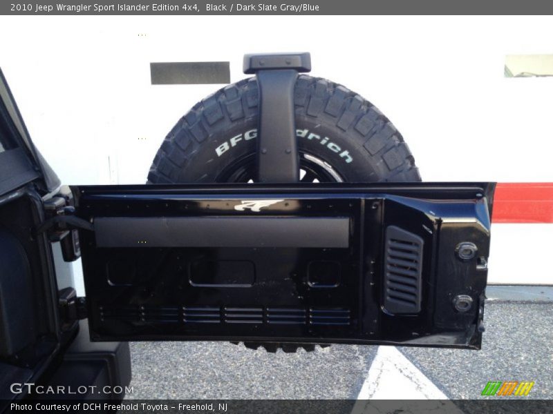 Black / Dark Slate Gray/Blue 2010 Jeep Wrangler Sport Islander Edition 4x4