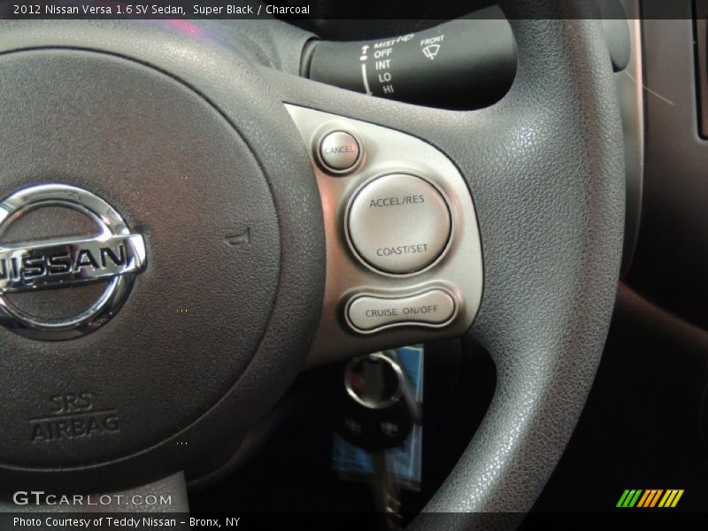 Super Black / Charcoal 2012 Nissan Versa 1.6 SV Sedan