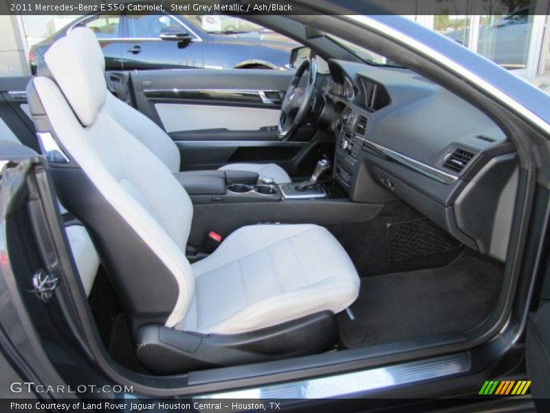 Front Seat of 2011 E 550 Cabriolet