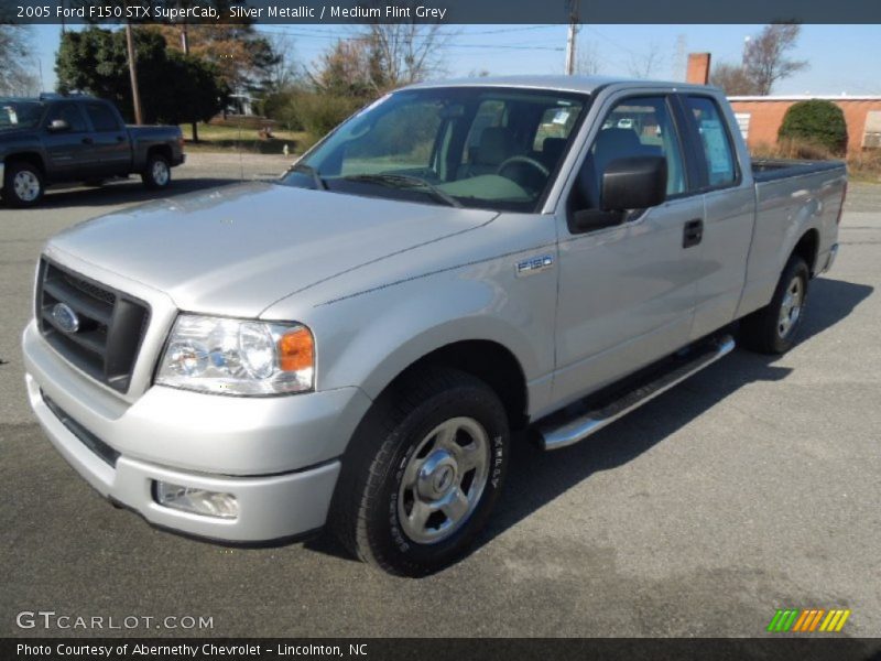 Silver Metallic / Medium Flint Grey 2005 Ford F150 STX SuperCab