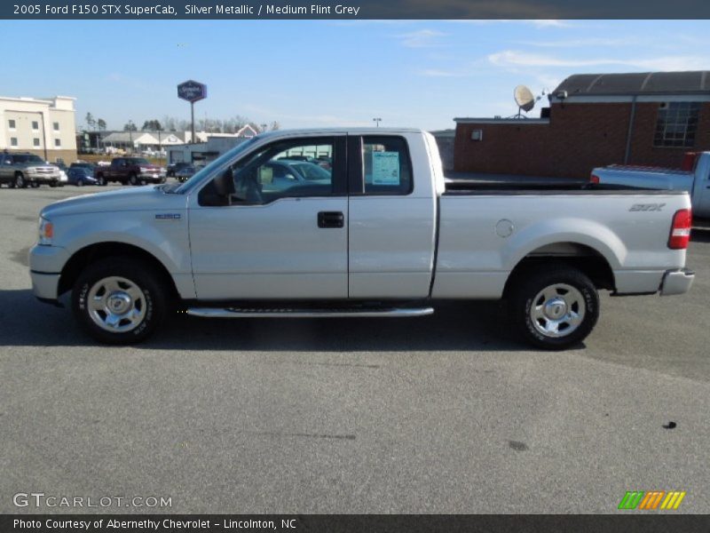 Silver Metallic / Medium Flint Grey 2005 Ford F150 STX SuperCab